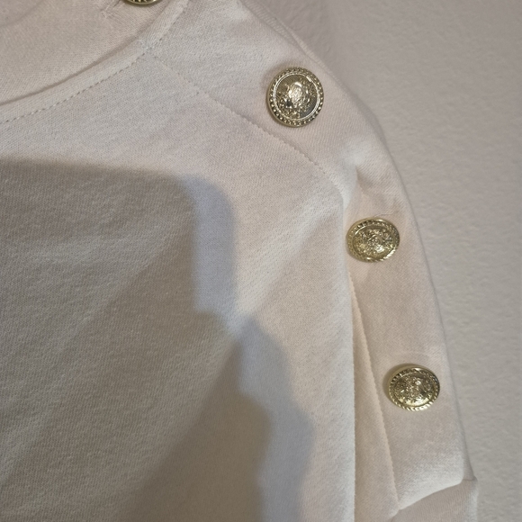 H&M Cream Sweater with Black Print and Gold Buttons - Picture 4 of 6